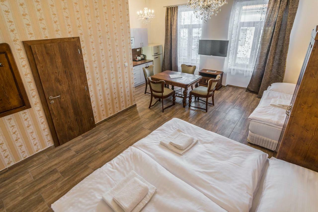 Retro Apartments Bosak Contactless Check-In Prešov Dış mekan fotoğraf
