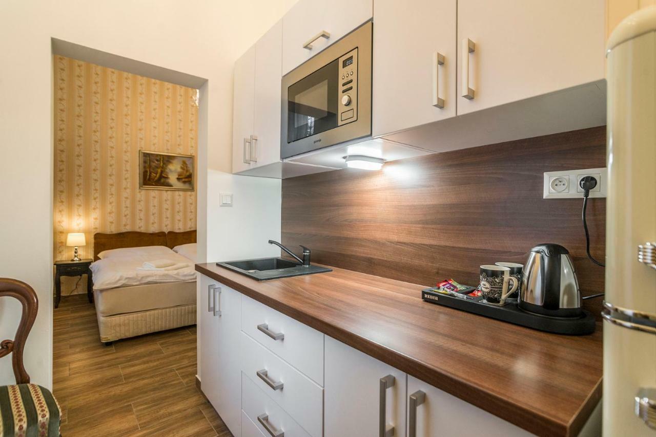 Retro Apartments Bosak Contactless Check-In Prešov Dış mekan fotoğraf